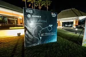 BIB: 2033
                            <button type="button" onclick="openModal(22791134)" class="btn btn-primary btn-sm float-right btn-popup" data-toggle="modal" data-target=".modal-high-quality">
                        <i class="fas fa-shopping-cart"></i> Add to Cart
                    </button>
                                            <button type="button" onclick="isThisMe(22791134, true)" class="btn btn-success btn-sm float-right btn-popup btn-isme hidden" data-toggle="tooltip" data-placement="bottom" title="นี่คือรูปของคุณใช่ไหม คลิกที่นี่เพื่อเอาเข้าอัลบั้ม">
                        <i class="fas fa-plus"></i> Add to album
                    </button>
                    <button type="button" onclick="isThisMe(22791134, false)" class="btn btn-warning btn-sm float-right btn-popup btn-isnotme hidden">
                        <i class="fas fa-ban"></i> Remove from album
                    </button>